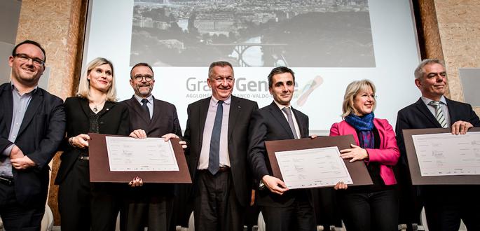 Signature du Projet de territoire Grand Genève 2016-2030, pour une Agglomération franco-valdo-genevoise à vivre et à construire Signature du Projet de territoire Grand Genève 2016-2030, pour une Agglomération franco-valdo-genevoise à vivre et à construire